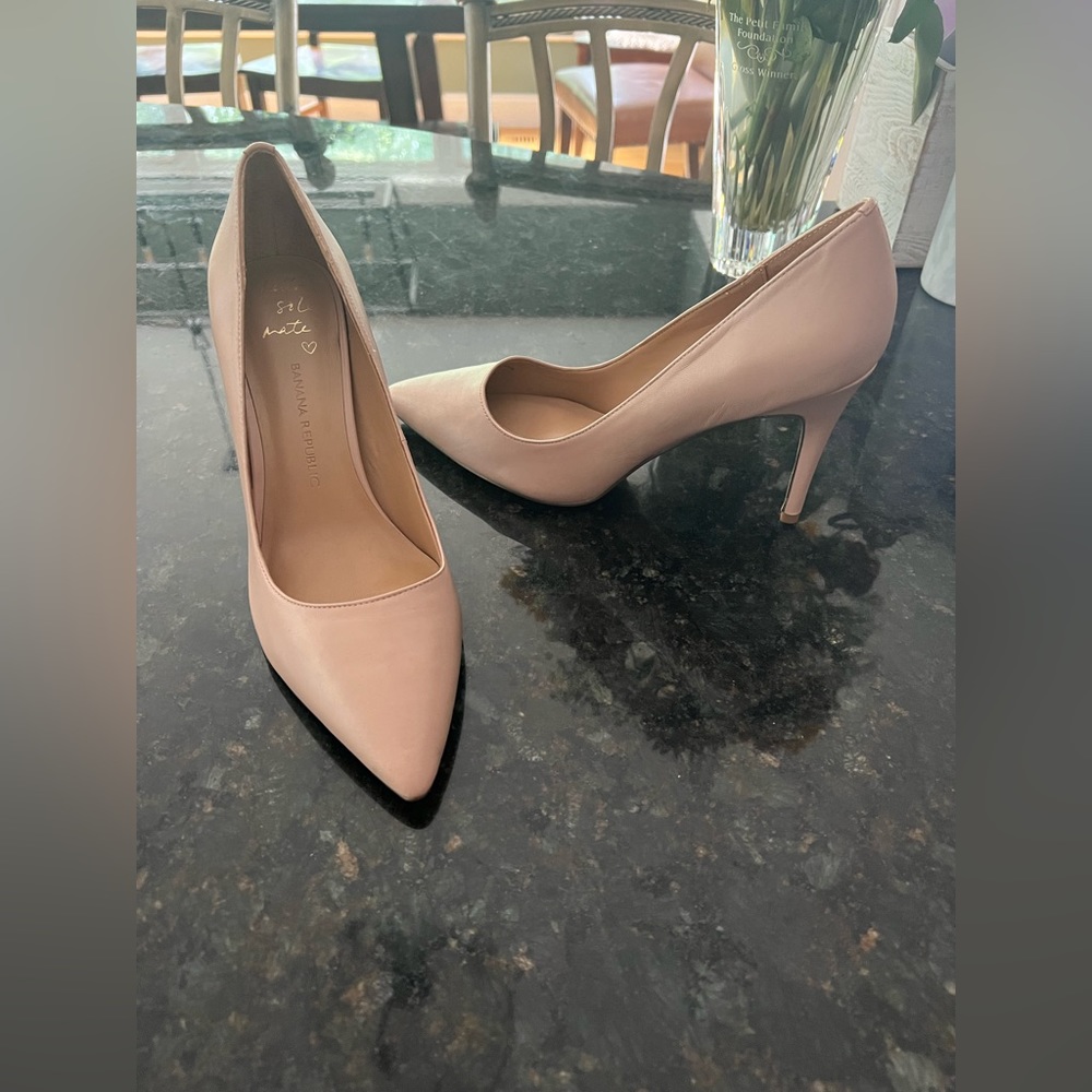 Banana Republic Heels Size 9.5 Never Worn